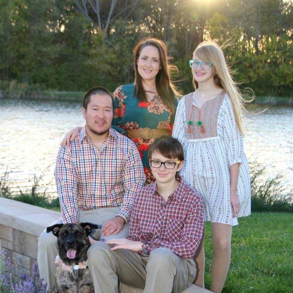 Meet your Posher, April